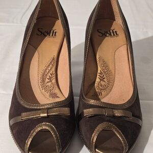 Sofft Suede Leather Brown and Gold Peep Toe Heels